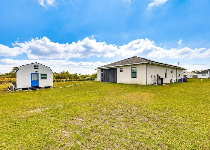 Day Trip To Fort Myers Beach: Pet-Friendly Home!