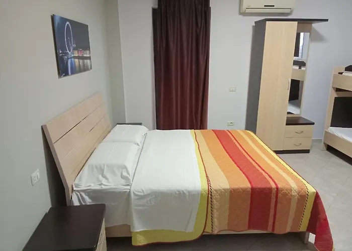 Hotel Blue Moon