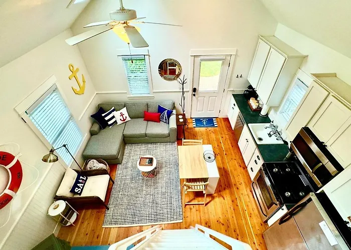 Seabrook 2-Bdrm With Hot Tub, Ac, Pet Friendly
