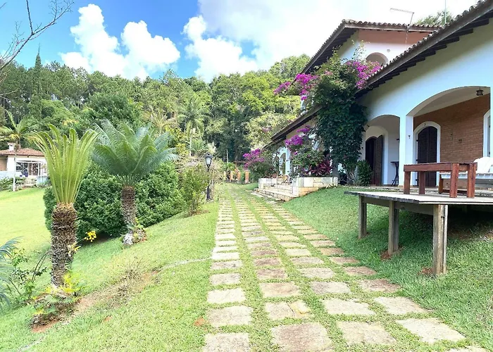 Espaço Eslovaquia - Casarão com Piscina, Paz e Conexão com a Natureza