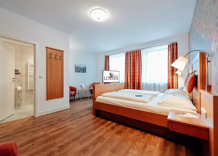 Loewen Hotel & Restaurant