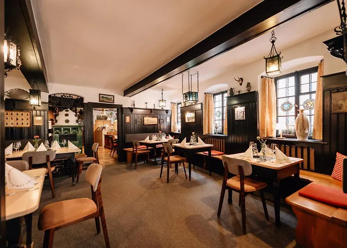 Loewen Hotel & Restaurant