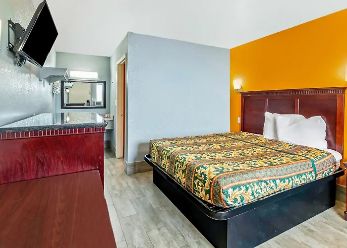 Oyo Hotel Lake Charles Hwy 10