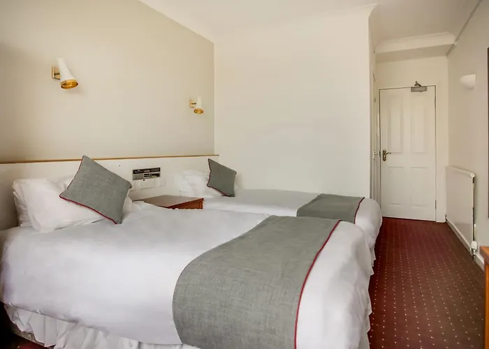 OYO Glenpark Hotel, Ayr Central