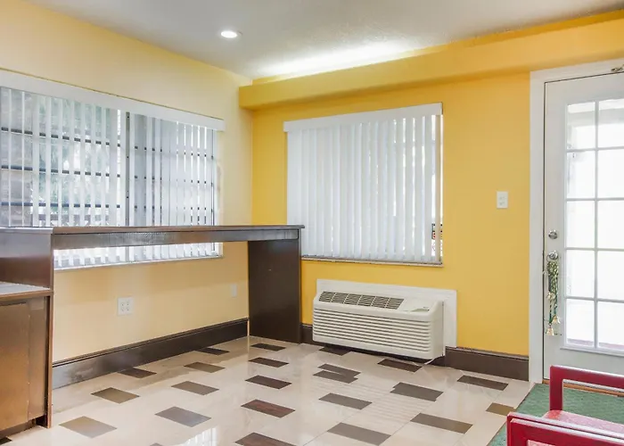 Oyo Superior Budget Inn Bartow