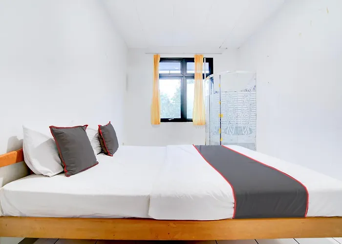 Villa Puncak Agape Near Cipanas Mitra Reddoorz