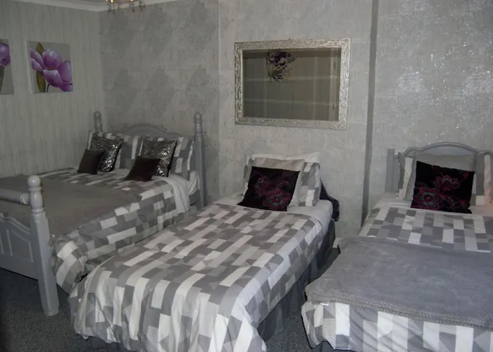Oyo La Spada Boutique Hotel