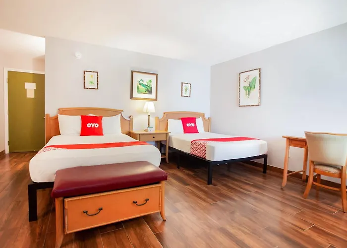 Oyo Waterfront Hotel- Cape Coral Fort Myers, Fl