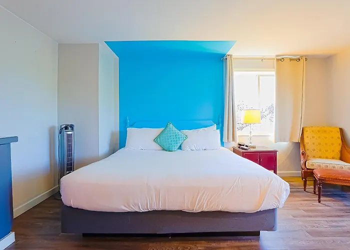 Coast River Inn By Oyo Seaside