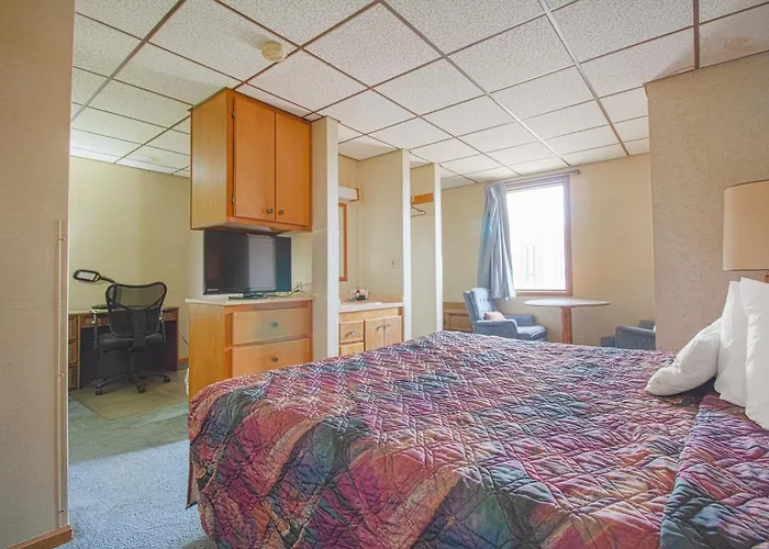 Hometown Inn By Oyo - Liberal, Ks