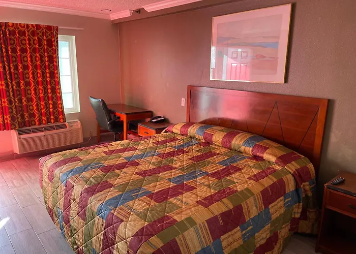 Heritage Inn And Suites