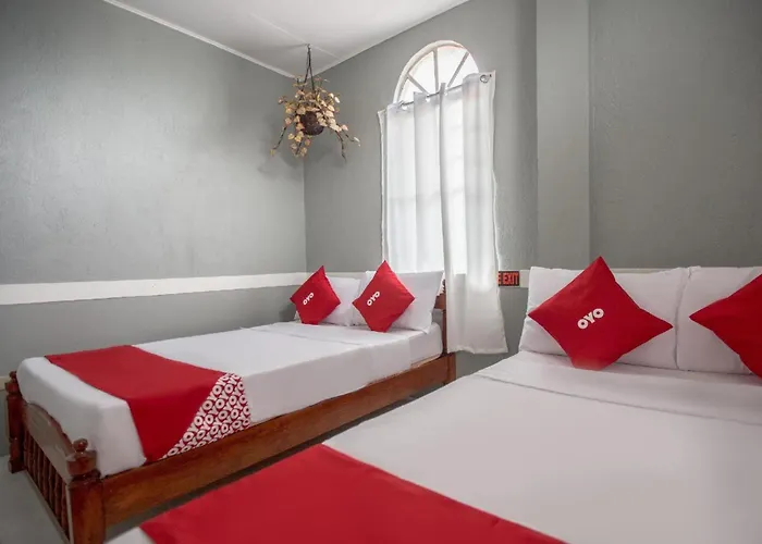 Oyo 588 Sunrock Resort