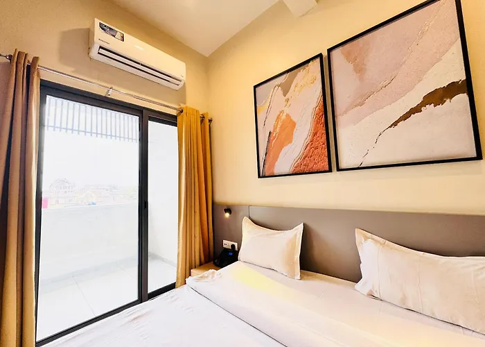 Ixoras Hotel Lemba
