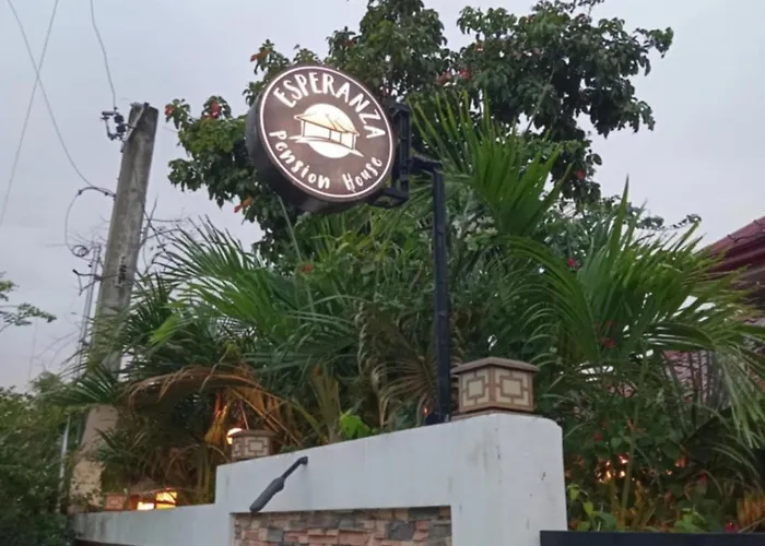 Esperanza Pension House & Restaurant