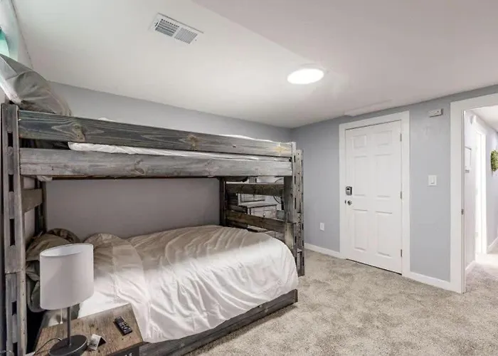 Cozy Lower Affordable Apartment Great For Families