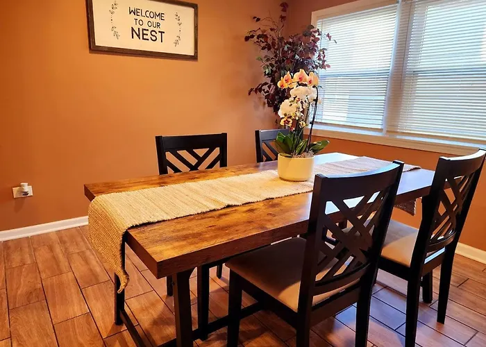 Modern 2 Beds Apt Close Downtown