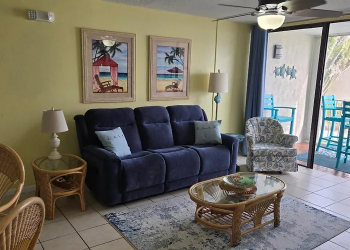 Beachfront Condo On Coco Plum Beach