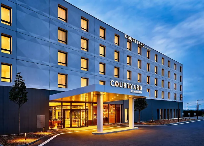 Courtyard By Marriott Lyon Eurexpo Stadium