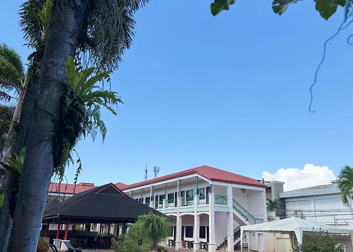 Dottie'S Place Hotel & Restaurant