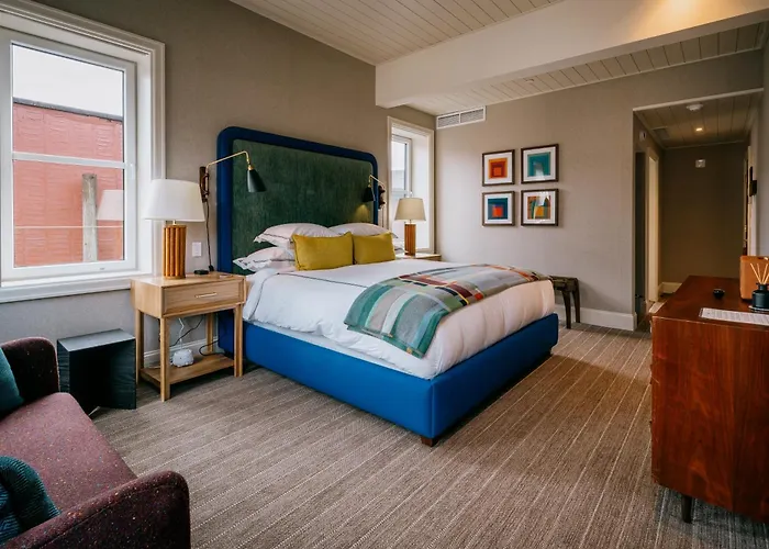 Eleven Revelstoke Lodge