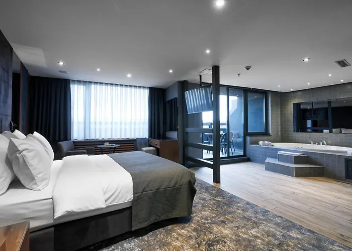 Nova Vista Centrum Hotel Eskisehir, A Member Of Radisson Individuals