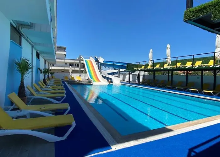 Atas Aqua Otel Avsa