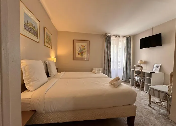 Hotel Paris Vesinet-Logishotels Et Domaine Evenementiel