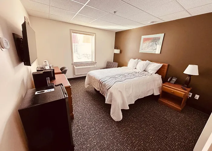Red Rock Hotel & Suites