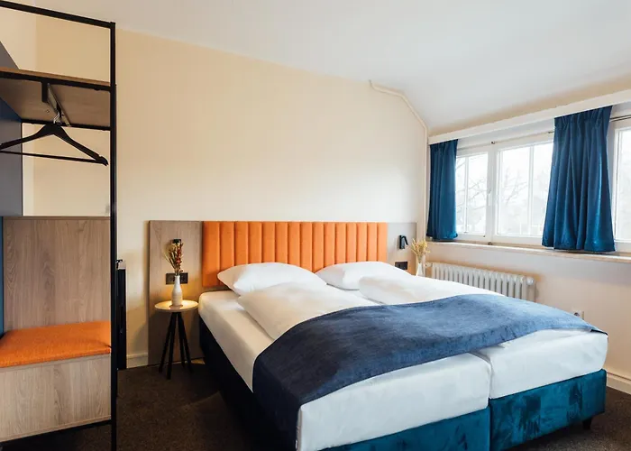 Myky Hotel Pinneberg By Uniqstay- Free Parking
