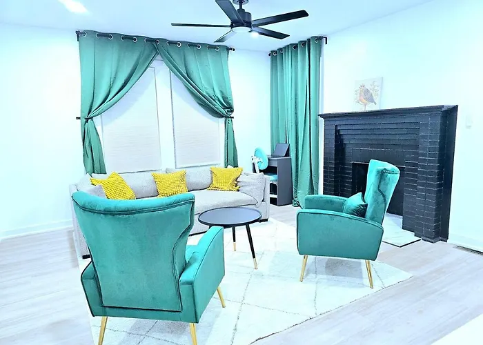 Golden Lane Villa