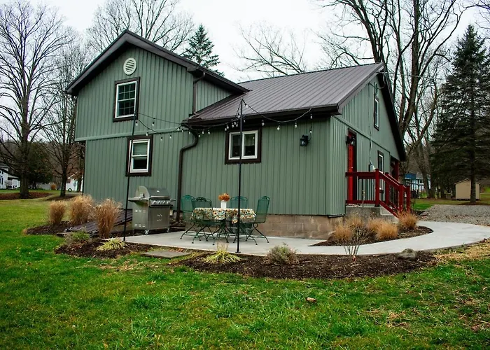 Creekside Cottage