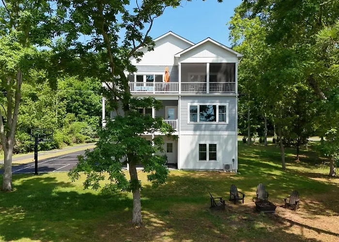 Assateague Holiday House 4Br Luxury Home With Assateague Views And Only 5 Min Drive To The Island!
