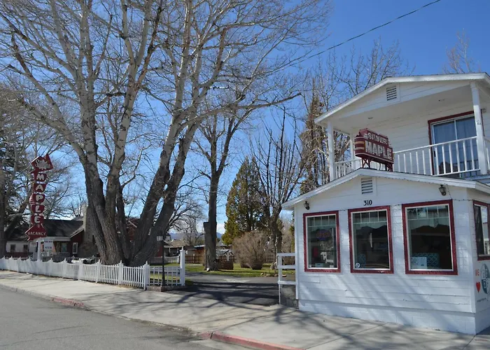 Silver Maple Inn