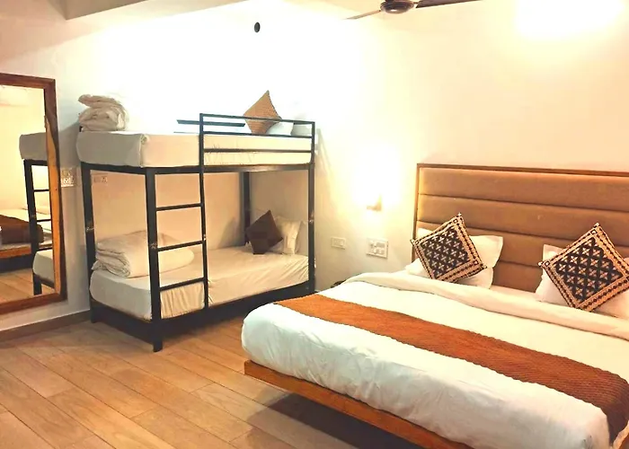 La Riqueza Koala Inn Mcleod Ganj # Close To Mall Road # Newly Built # Mountain View Rooms With Balcony #Big Parking # Lift