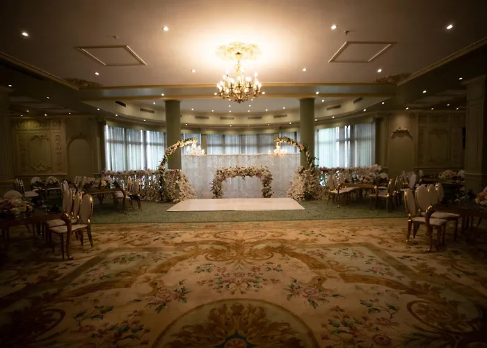 Oriental Grand Plaza