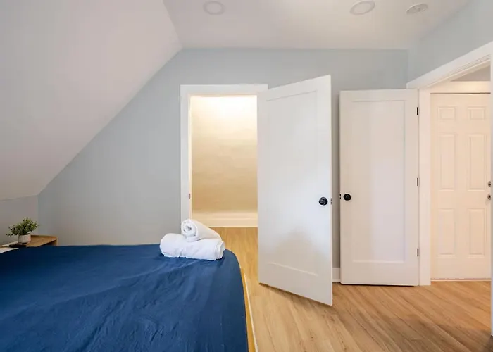 Lrg 2 Bedroom Apart In Blackrock