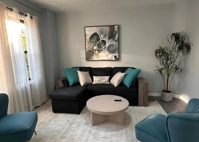 Modern 3 Bed House In Black Rock