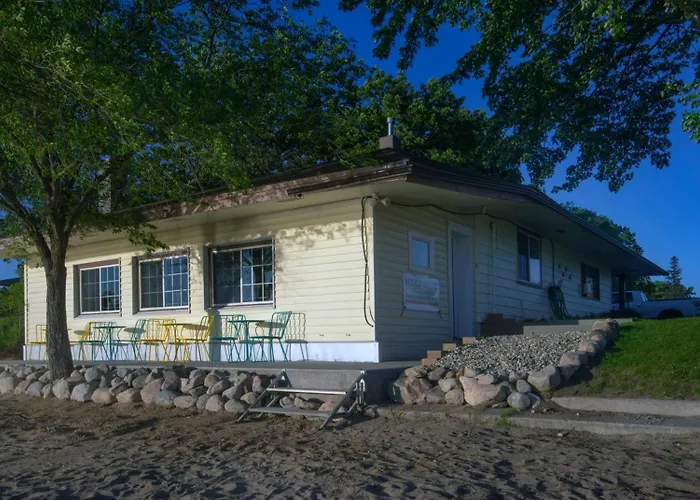 Spirit Lake Resort & Motel