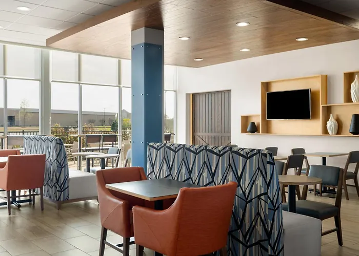 Holiday Inn Express & Suites West Memphis By Ihg