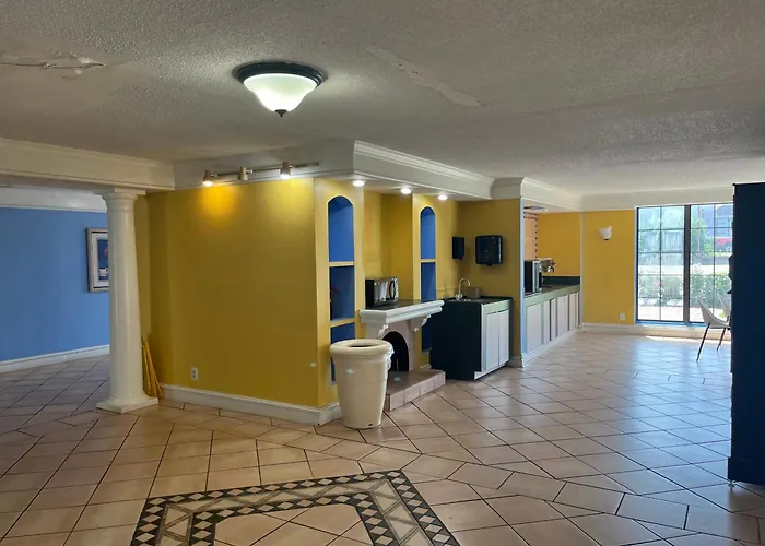 Studio 6 Extended Stay - Huntsville, Al University Drive
