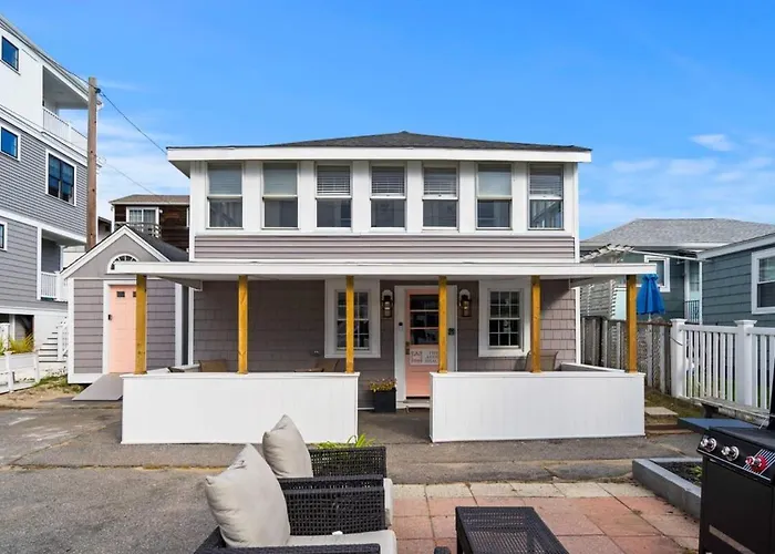 Addie Shack & Cammie Cabana Pet Friendly 10Pp