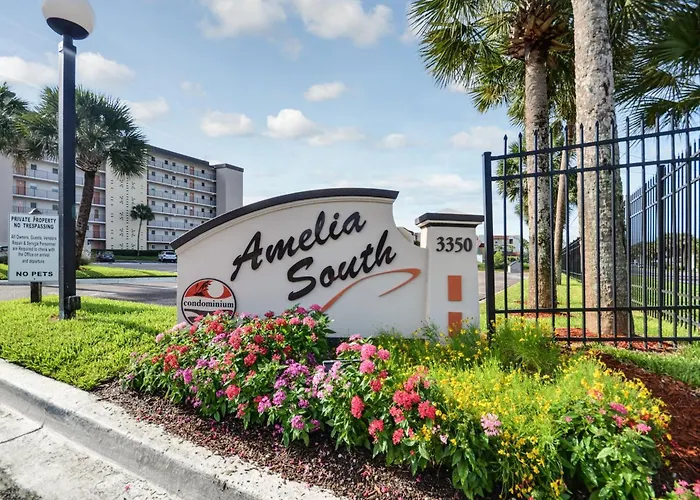 Short Walk To The Beach Condo