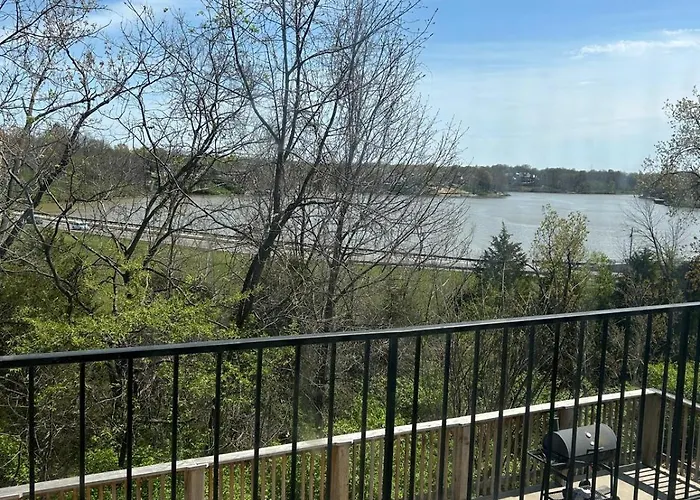 Lakeview Inn