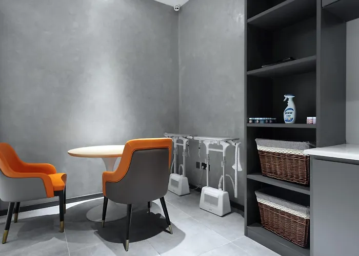 Mehood Ezzi Hotel Yuxi Red Star International Plaza