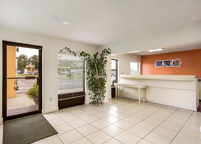 Motel 6-Macclenny, Fl