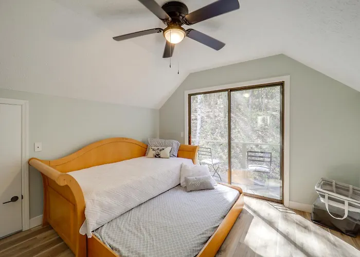 24 Private Acres: Trails/Hot Tub Near Blowing Rock