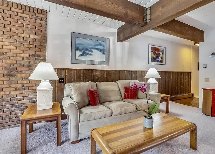 Iconic Ski Town Charm - Unbeatable Location