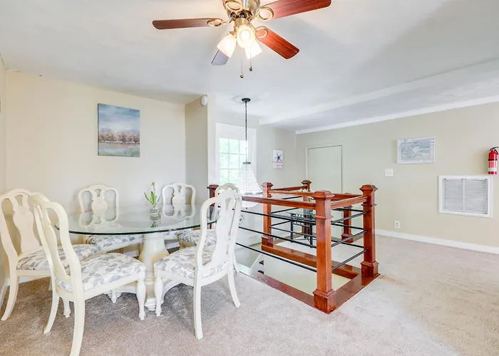 St. Marys Chic: Porch Living & Total Walkability!