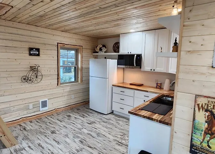 Rustic Treehouse