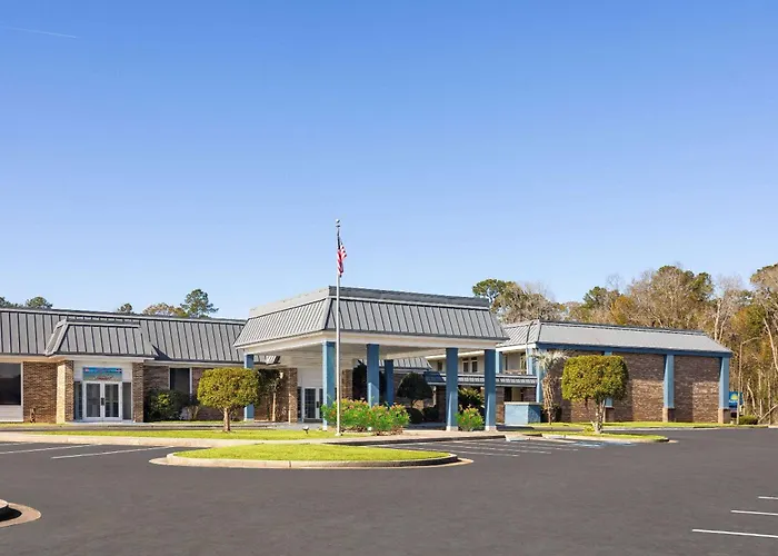 Days Inn By Wyndham Hinesville Near Fort Stewart